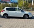 Белый Ниссан Тиида, объемом двигателя 1.5 л и пробегом 42 тыс. км за 8700 $, фото 7 на Automoto.ua