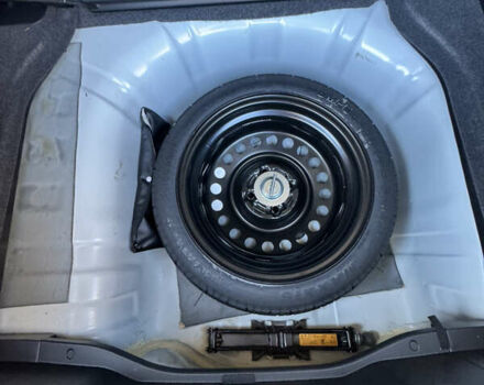 Белый Ниссан Тиида, объемом двигателя 1.5 л и пробегом 35 тыс. км за 8400 $, фото 16 на Automoto.ua