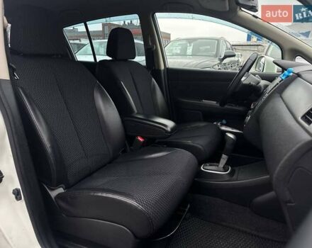 Белый Ниссан Тиида, объемом двигателя 1.5 л и пробегом 107 тыс. км за 7990 $, фото 11 на Automoto.ua