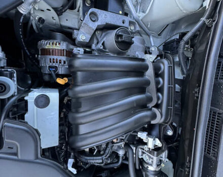 Белый Ниссан Тиида, объемом двигателя 1.5 л и пробегом 35 тыс. км за 8400 $, фото 19 на Automoto.ua