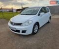 Белый Ниссан Тиида, объемом двигателя 1.6 л и пробегом 185 тыс. км за 7950 $, фото 1 на Automoto.ua