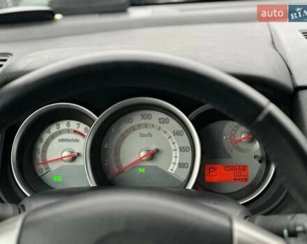 Белый Ниссан Тиида, объемом двигателя 1.5 л и пробегом 107 тыс. км за 7990 $, фото 19 на Automoto.ua