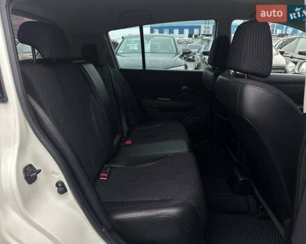 Белый Ниссан Тиида, объемом двигателя 1.5 л и пробегом 107 тыс. км за 7990 $, фото 14 на Automoto.ua