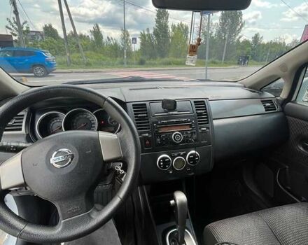 Белый Ниссан Тиида, объемом двигателя 1.6 л и пробегом 200 тыс. км за 6500 $, фото 16 на Automoto.ua