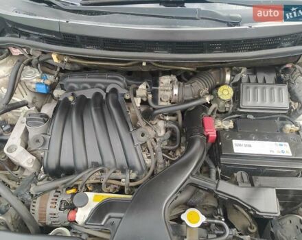 Белый Ниссан Тиида, объемом двигателя 1.6 л и пробегом 142 тыс. км за 6900 $, фото 24 на Automoto.ua