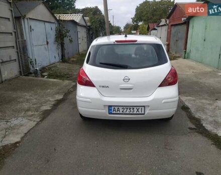 Белый Ниссан Тиида, объемом двигателя 1.6 л и пробегом 142 тыс. км за 6900 $, фото 9 на Automoto.ua