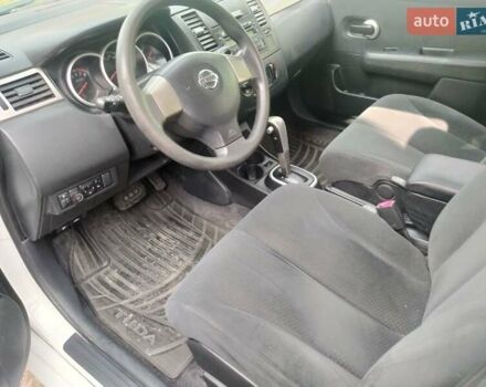 Белый Ниссан Тиида, объемом двигателя 1.6 л и пробегом 142 тыс. км за 6900 $, фото 30 на Automoto.ua