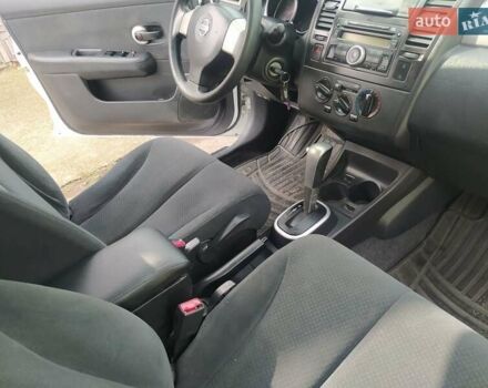 Белый Ниссан Тиида, объемом двигателя 1.6 л и пробегом 142 тыс. км за 6900 $, фото 26 на Automoto.ua