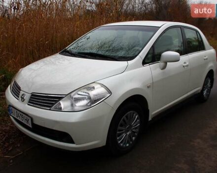 Белый Ниссан Тиида, объемом двигателя 1.6 л и пробегом 154 тыс. км за 5999 $, фото 11 на Automoto.ua