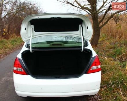 Белый Ниссан Тиида, объемом двигателя 1.6 л и пробегом 154 тыс. км за 5999 $, фото 40 на Automoto.ua