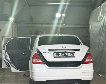 Білий Ніссан Тііда, об'ємом двигуна 1.6 л та пробігом 175 тис. км за 9000 $, фото 5 на Automoto.ua