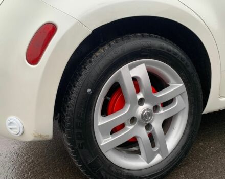 Белый Ниссан Тиида, объемом двигателя 1.8 л и пробегом 195 тыс. км за 6000 $, фото 6 на Automoto.ua