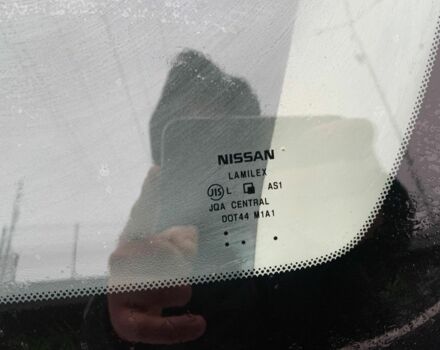 Белый Ниссан Тиида, объемом двигателя 1.8 л и пробегом 195 тыс. км за 6000 $, фото 12 на Automoto.ua