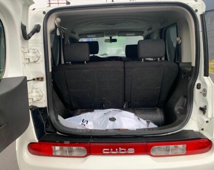 Белый Ниссан Тиида, объемом двигателя 1.8 л и пробегом 195 тыс. км за 6000 $, фото 13 на Automoto.ua