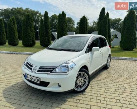 Белый Ниссан Тиида, объемом двигателя 1.5 л и пробегом 104 тыс. км за 6700 $, фото 1 на Automoto.ua