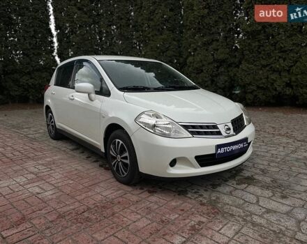 Белый Ниссан Тиида, объемом двигателя 1.5 л и пробегом 50 тыс. км за 8000 $, фото 1 на Automoto.ua