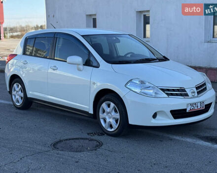 Белый Ниссан Тиида, объемом двигателя 1.5 л и пробегом 35 тыс. км за 8400 $, фото 1 на Automoto.ua