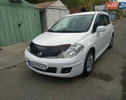 Білий Ніссан Тііда, об'ємом двигуна 1.6 л та пробігом 142 тис. км за 6900 $, фото 1 на Automoto.ua