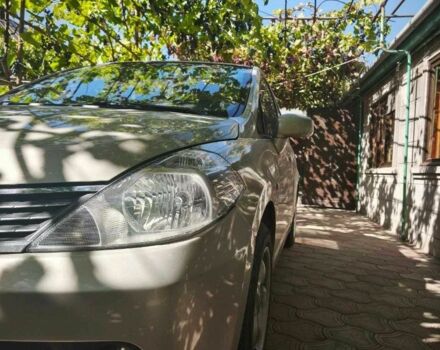 Бежевый Ниссан Тиида, объемом двигателя 1.6 л и пробегом 190 тыс. км за 4800 $, фото 6 на Automoto.ua