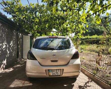 Бежевый Ниссан Тиида, объемом двигателя 1.6 л и пробегом 190 тыс. км за 4800 $, фото 1 на Automoto.ua