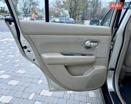 Бежевый Ниссан Тиида, объемом двигателя 1.6 л и пробегом 167 тыс. км за 4999 $, фото 46 на Automoto.ua