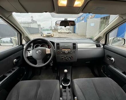 Бежевый Ниссан Тиида, объемом двигателя 1.6 л и пробегом 197 тыс. км за 6550 $, фото 8 на Automoto.ua