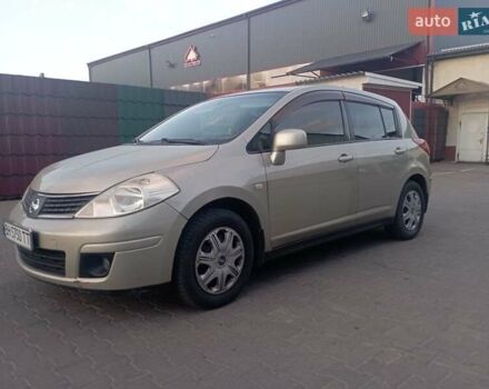 Бежевый Ниссан Тиида, объемом двигателя 1.6 л и пробегом 316 тыс. км за 4300 $, фото 3 на Automoto.ua