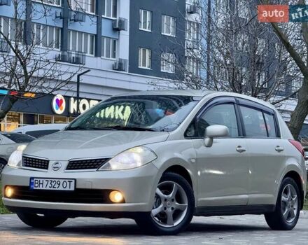 Бежевый Ниссан Тиида, объемом двигателя 1.6 л и пробегом 167 тыс. км за 4999 $, фото 12 на Automoto.ua