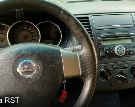 Бежевий Ніссан Тііда, об'ємом двигуна 1.6 л та пробігом 197 тис. км за 2900 $, фото 6 на Automoto.ua