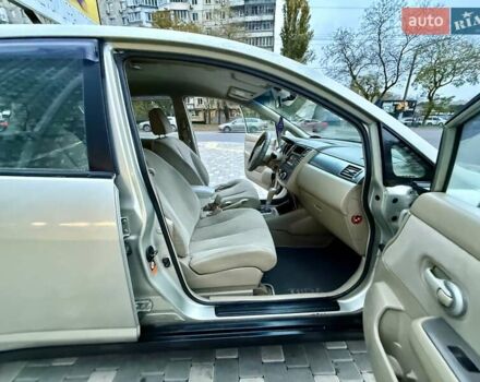 Бежевый Ниссан Тиида, объемом двигателя 1.6 л и пробегом 167 тыс. км за 4999 $, фото 39 на Automoto.ua