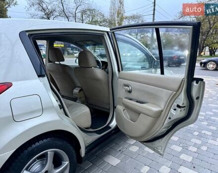 Бежевый Ниссан Тиида, объемом двигателя 1.6 л и пробегом 167 тыс. км за 4999 $, фото 52 на Automoto.ua