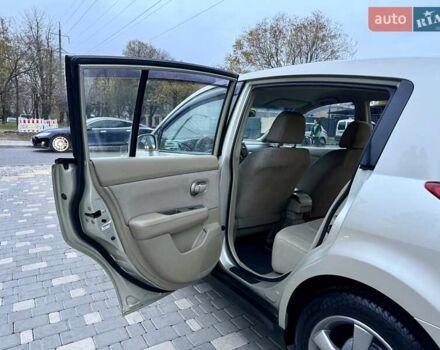 Бежевый Ниссан Тиида, объемом двигателя 1.6 л и пробегом 167 тыс. км за 4999 $, фото 47 на Automoto.ua