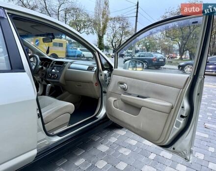 Бежевый Ниссан Тиида, объемом двигателя 1.6 л и пробегом 167 тыс. км за 4999 $, фото 37 на Automoto.ua