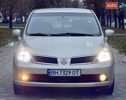 Бежевый Ниссан Тиида, объемом двигателя 1.6 л и пробегом 167 тыс. км за 4999 $, фото 3 на Automoto.ua
