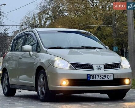 Бежевый Ниссан Тиида, объемом двигателя 1.6 л и пробегом 167 тыс. км за 4999 $, фото 1 на Automoto.ua