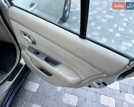 Бежевый Ниссан Тиида, объемом двигателя 1.6 л и пробегом 167 тыс. км за 4999 $, фото 56 на Automoto.ua