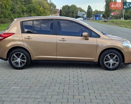 Бежевый Ниссан Тиида, объемом двигателя 1.6 л и пробегом 62 тыс. км за 7900 $, фото 4 на Automoto.ua