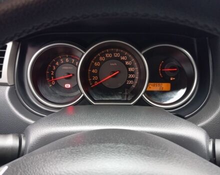 Бежевый Ниссан Тиида, объемом двигателя 1.8 л и пробегом 252 тыс. км за 6900 $, фото 3 на Automoto.ua