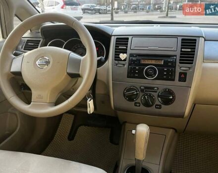 Бежевый Ниссан Тиида, объемом двигателя 1.6 л и пробегом 150 тыс. км за 6500 $, фото 12 на Automoto.ua