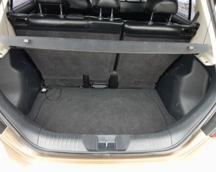 Бежевый Ниссан Тиида, объемом двигателя 1.8 л и пробегом 252 тыс. км за 6900 $, фото 5 на Automoto.ua