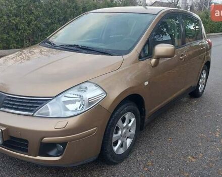 Бежевый Ниссан Тиида, объемом двигателя 1.6 л и пробегом 100 тыс. км за 6100 $, фото 6 на Automoto.ua