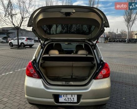 Бежевый Ниссан Тиида, объемом двигателя 1.6 л и пробегом 150 тыс. км за 6500 $, фото 15 на Automoto.ua