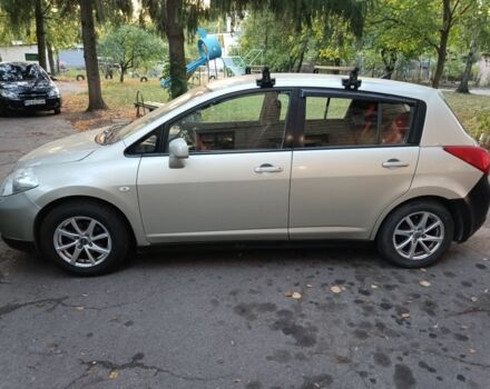 Бежевый Ниссан Тиида, объемом двигателя 1.6 л и пробегом 216 тыс. км за 5500 $, фото 7 на Automoto.ua