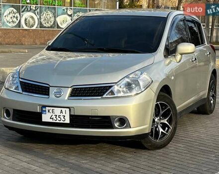 Бежевый Ниссан Тиида, объемом двигателя 1.6 л и пробегом 150 тыс. км за 6500 $, фото 2 на Automoto.ua