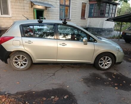 Бежевый Ниссан Тиида, объемом двигателя 1.6 л и пробегом 216 тыс. км за 5500 $, фото 2 на Automoto.ua