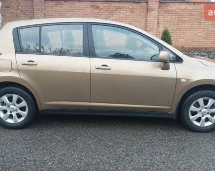 Бежевый Ниссан Тиида, объемом двигателя 1.6 л и пробегом 100 тыс. км за 6100 $, фото 3 на Automoto.ua