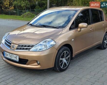 Бежевый Ниссан Тиида, объемом двигателя 1.6 л и пробегом 62 тыс. км за 7900 $, фото 5 на Automoto.ua