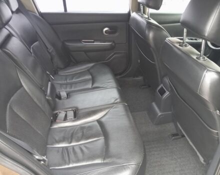 Бежевый Ниссан Тиида, объемом двигателя 1.8 л и пробегом 252 тыс. км за 6900 $, фото 4 на Automoto.ua