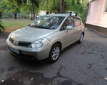 Бежевый Ниссан Тиида, объемом двигателя 1.6 л и пробегом 216 тыс. км за 5500 $, фото 6 на Automoto.ua