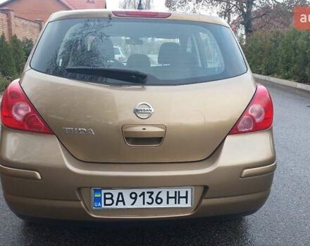 Бежевый Ниссан Тиида, объемом двигателя 1.6 л и пробегом 100 тыс. км за 6100 $, фото 5 на Automoto.ua